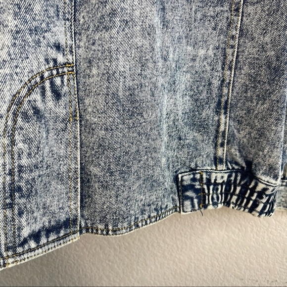 ✨Vintage East West | Oversized Acid Wash Floral Denim Jean Jacket - Picture 13 of 16